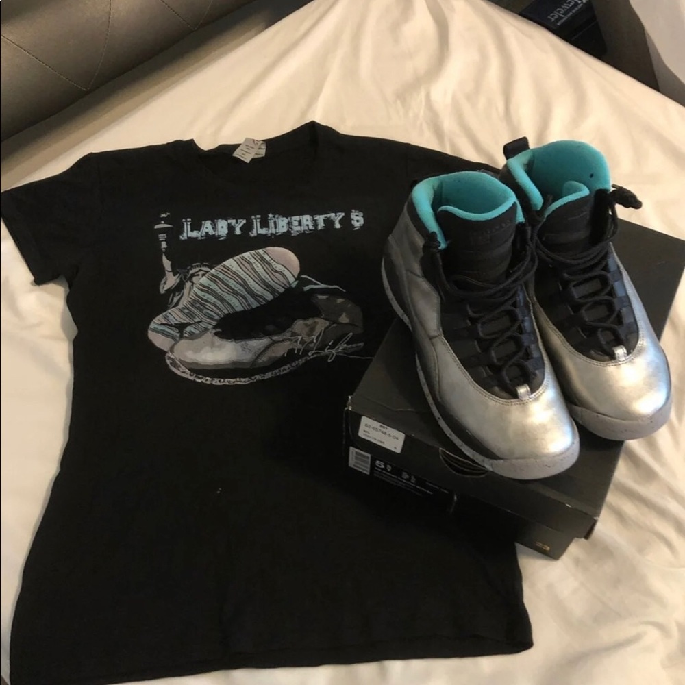 Jordan Liberty 10 with shirt